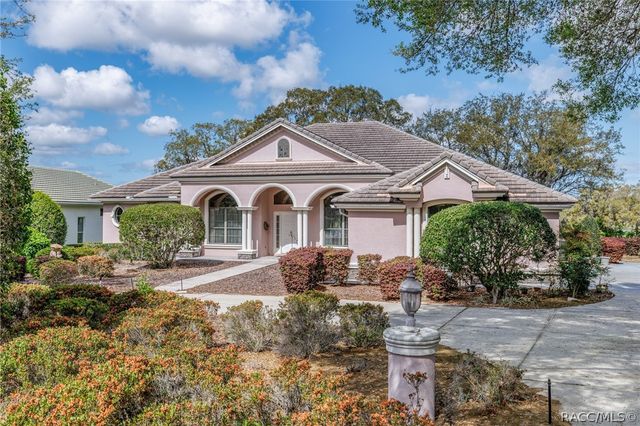 1905 N Eagle Chase Drive, Hernando, FL 34442