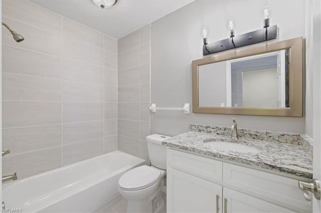 3225 E Riverside DR 63F, Fort Myers, FL 33916