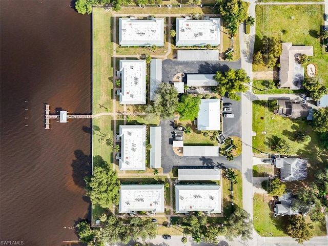 3225 E Riverside DR 63F, Fort Myers, FL 33916
