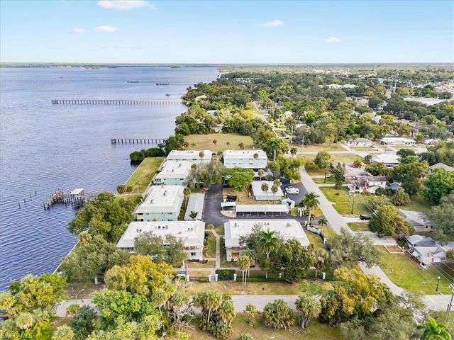 3225 E Riverside DR 63F, Fort Myers, FL 33916