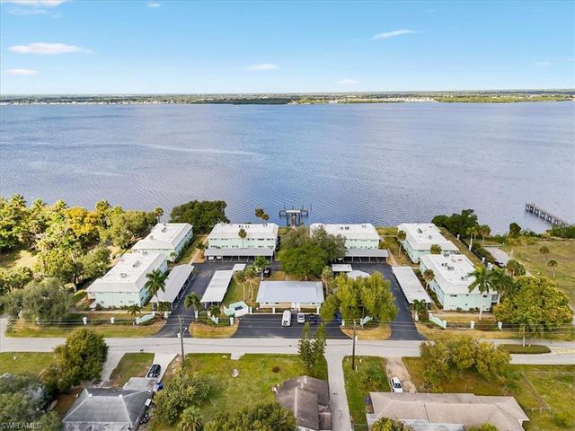 3225 E Riverside DR 63F, Fort Myers, FL 33916