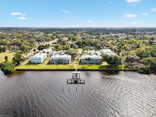 3225 E Riverside DR 63F, Fort Myers, FL 33916