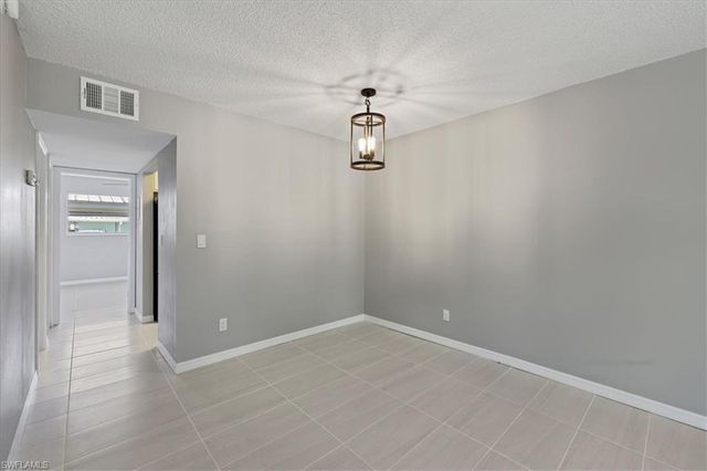 3225 E Riverside DR 63F, Fort Myers, FL 33916