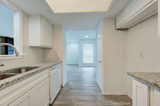 524 Westwood Court 526, Oklahoma City, OK 73127