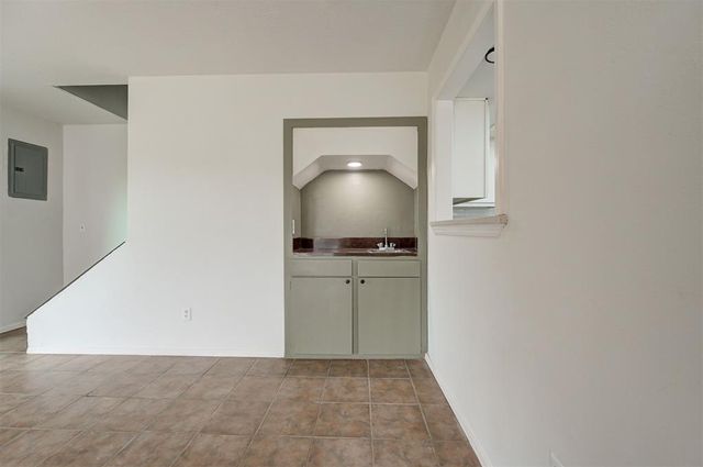 524 Westwood Court 526, Oklahoma City, OK 73127