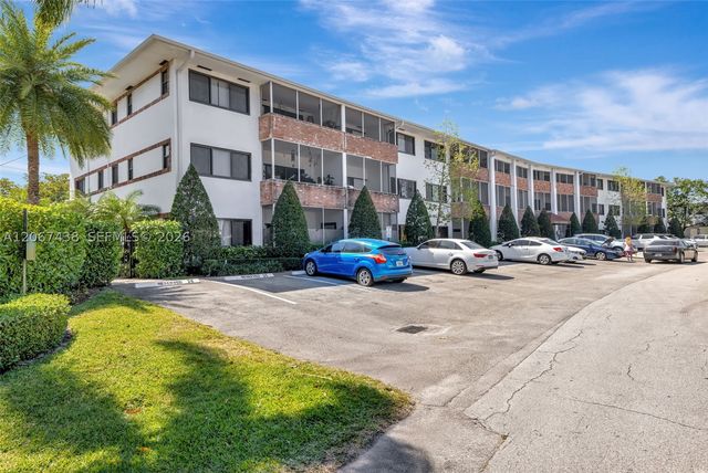2190 NE 51st Court 105, Fort Lauderdale, FL 33308