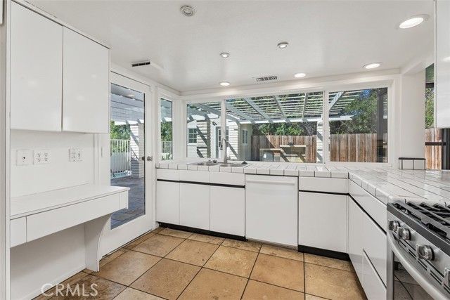 26581 Saddleback Dr, Mission Viejo, CA 92691