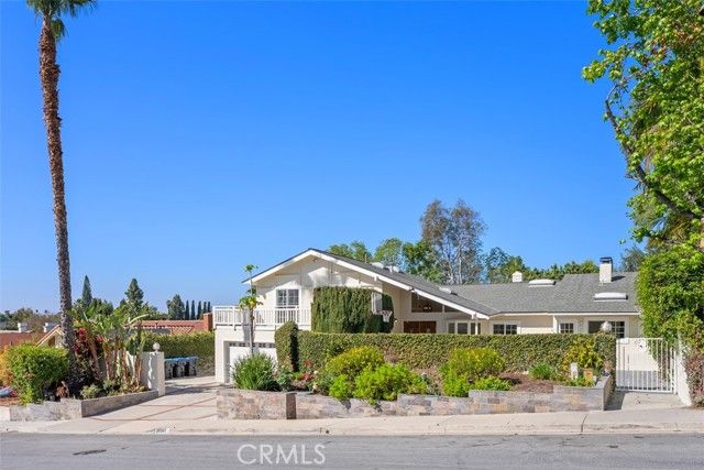 26581 Saddleback Dr, Mission Viejo, CA 92691