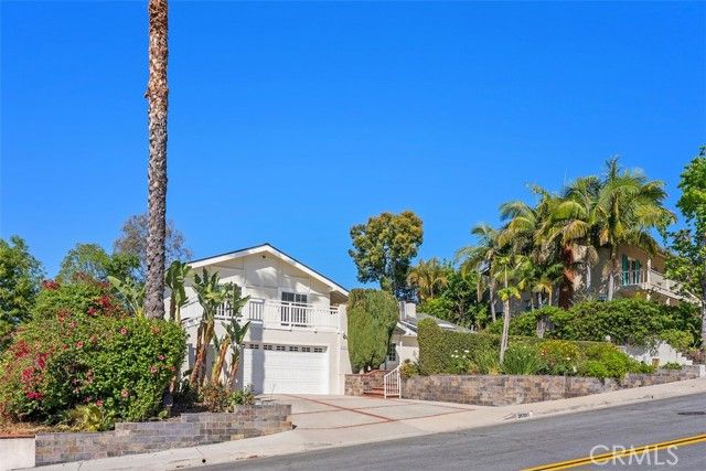 26581 Saddleback Dr, Mission Viejo, CA 92691