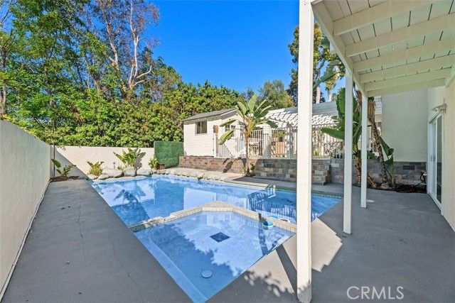 26581 Saddleback Dr, Mission Viejo, CA 92691