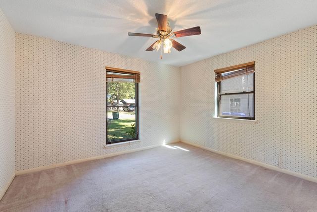 13 Oakdale Dr, Conway, AR 72034