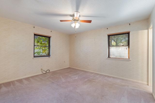 13 Oakdale Dr, Conway, AR 72034