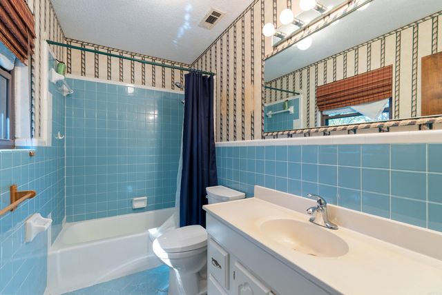 13 Oakdale Dr, Conway, AR 72034