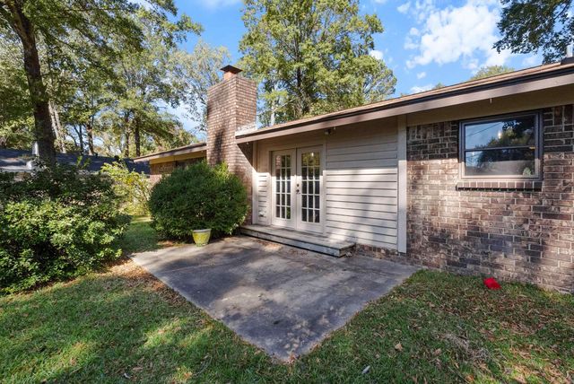 13 Oakdale Dr, Conway, AR 72034