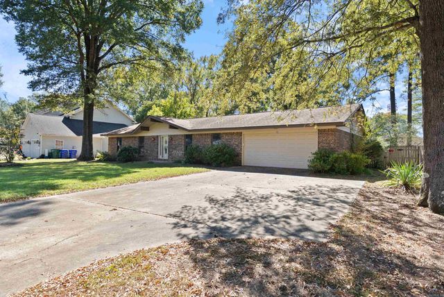 13 Oakdale Dr, Conway, AR 72034