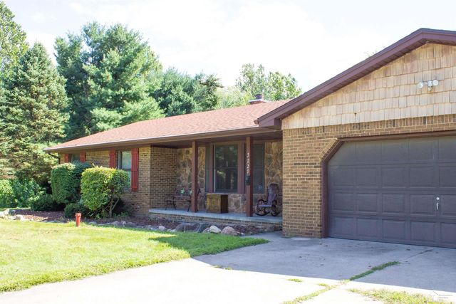 3227 Bluebush Road, Monroe, MI 48162