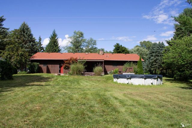 3227 Bluebush Road, Monroe, MI 48162