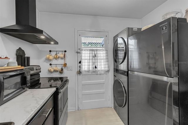 2562 ASHTON ROAD, Sarasota, FL 34231