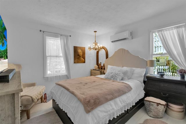 2562 ASHTON ROAD, Sarasota, FL 34231