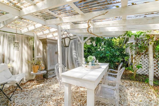 2562 ASHTON ROAD, Sarasota, FL 34231