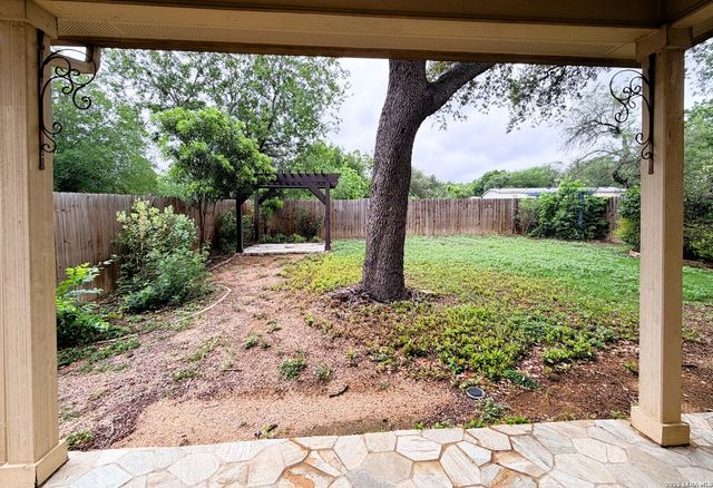 11802 LEMONMINT PKWY, San Antonio, TX 78245