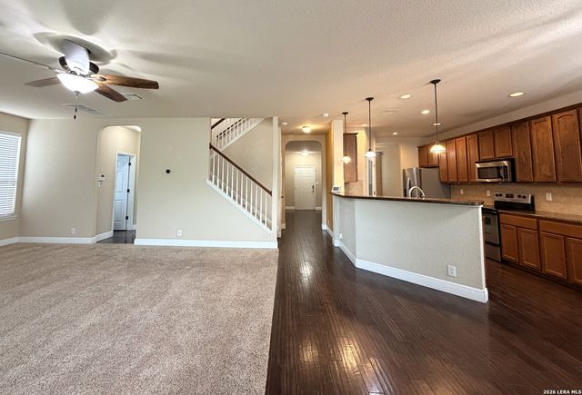 11802 LEMONMINT PKWY, San Antonio, TX 78245