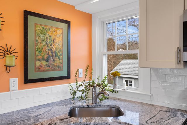 37 Nolin Road, Westbrook, CT 06498