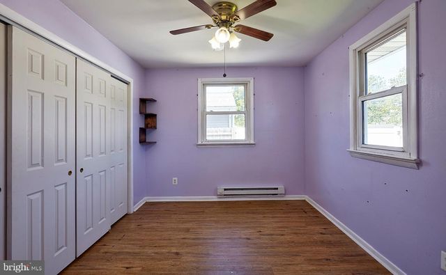 103 ERIE AVE, Barrington, NJ 08007