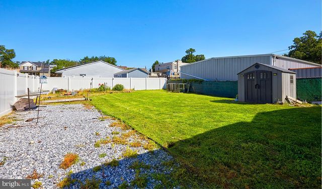 103 ERIE AVE, Barrington, NJ 08007