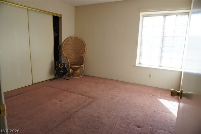 738 Loganrun Lane, Las Vegas, NV 89110