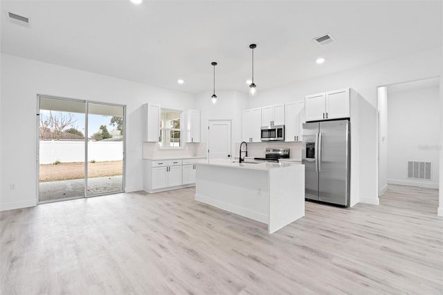 15303 SW 48TH AVENUE, Ocala, FL 34473