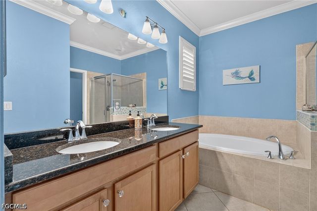 3652 Treasure Cove CIR, Naples, FL 34114