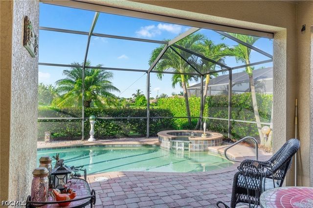 3652 Treasure Cove CIR, Naples, FL 34114