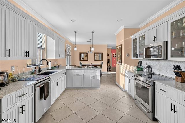 3652 Treasure Cove CIR, Naples, FL 34114