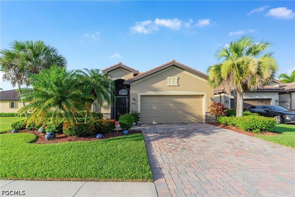 3652 Treasure Cove CIR, Naples, FL 34114