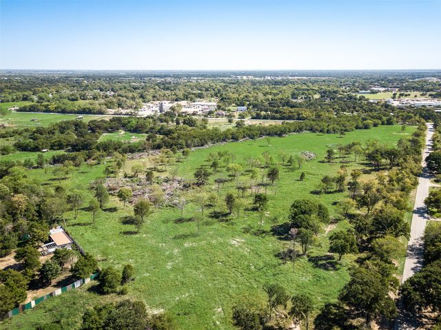 12100 Garden Grove Drive 2, Dallas, TX 75253