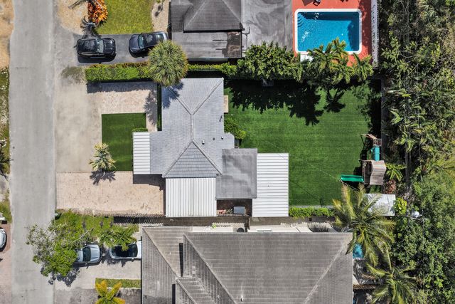 846 SW 11th Court, Fort Lauderdale, FL 33315