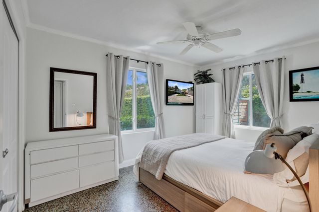 846 SW 11th Court, Fort Lauderdale, FL 33315