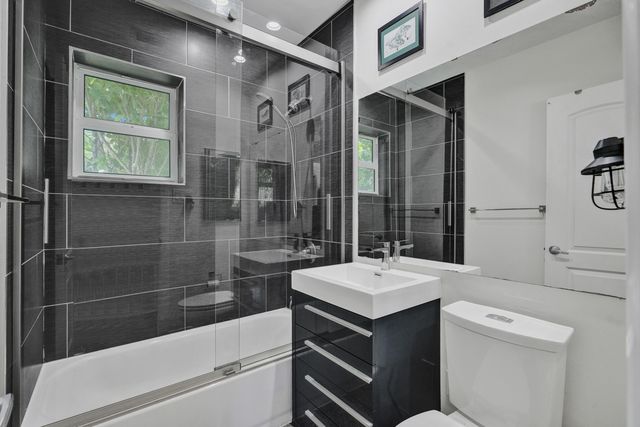 846 SW 11th Court, Fort Lauderdale, FL 33315