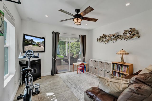 846 SW 11th Court, Fort Lauderdale, FL 33315