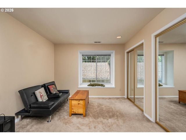 1840 REES HILL Rd 21, Salem, OR 97306