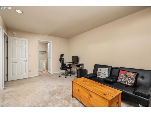 1840 REES HILL Rd 21, Salem, OR 97306