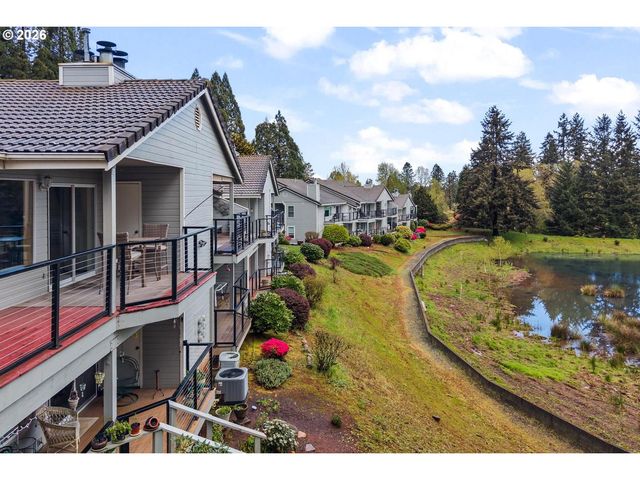 1840 REES HILL Rd 21, Salem, OR 97306