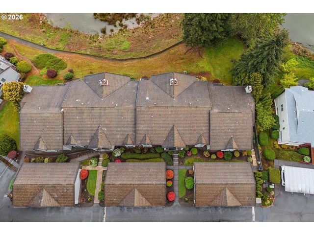 1840 REES HILL Rd 21, Salem, OR 97306