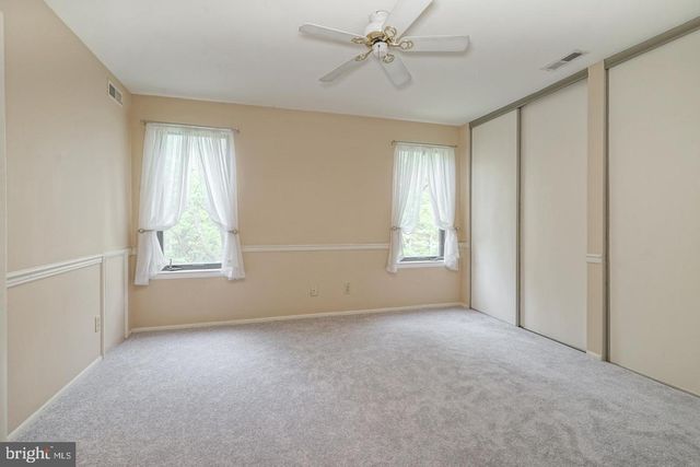2719-B SUSSEX CT, Mount Laurel, NJ 08054