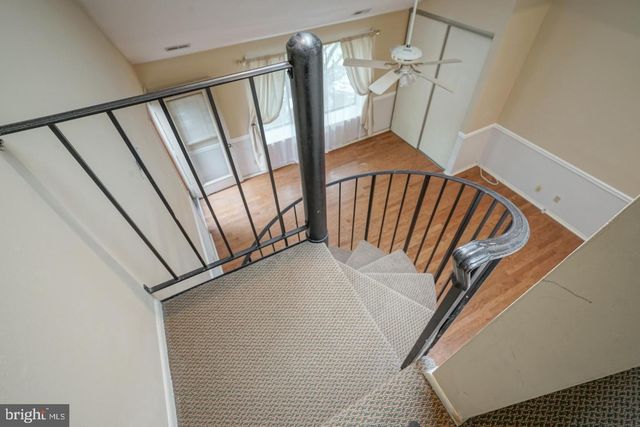 2719-B SUSSEX CT, Mount Laurel, NJ 08054