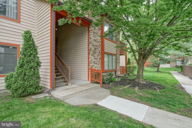 2719-B SUSSEX CT, Mount Laurel, NJ 08054