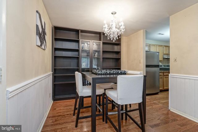 2719-B SUSSEX CT, Mount Laurel, NJ 08054