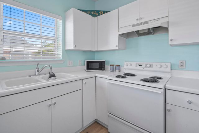 3915 Gladiola Ct Unit 304, Myrtle Beach, SC 29588