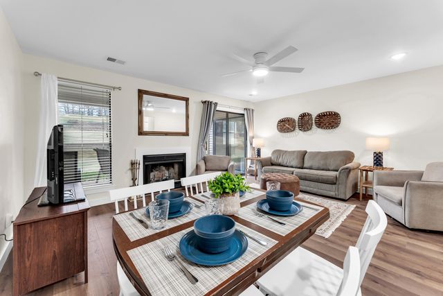 264 Turnberry Drive 2, Branson, MO 65616